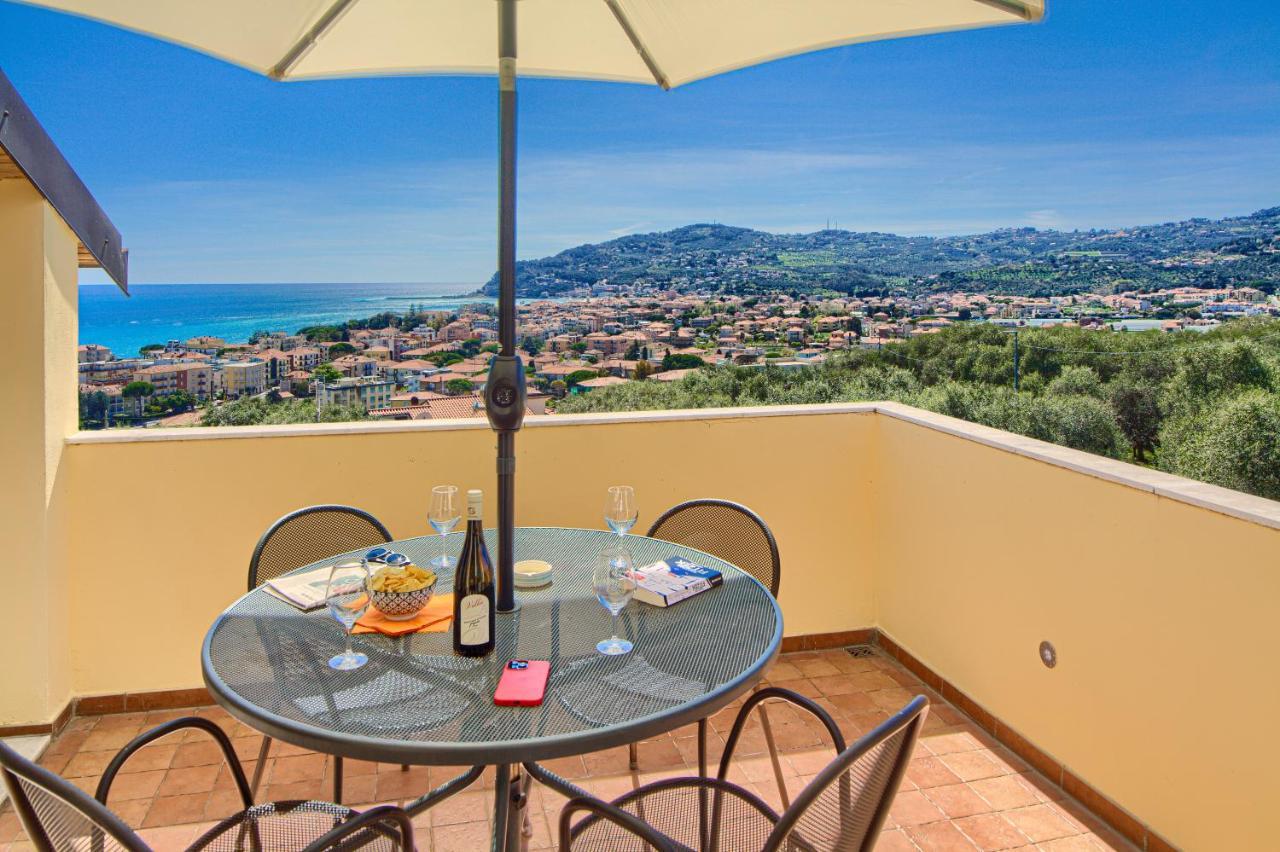 Appartamenti Villa Il Poggiolo Diano Marina Exterior photo